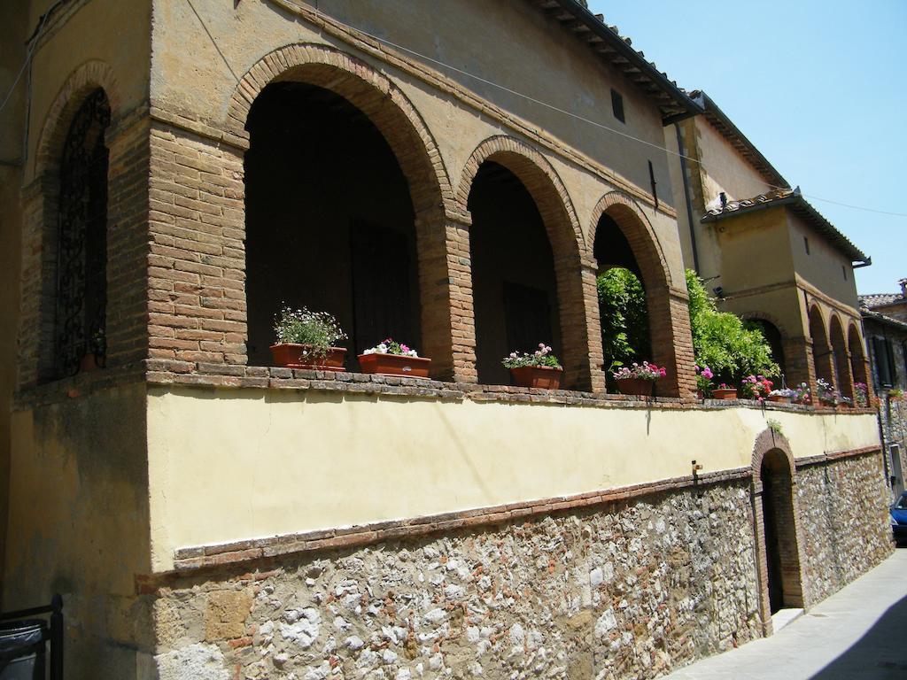 B&B Il Glicine Montefollonico Exterior photo